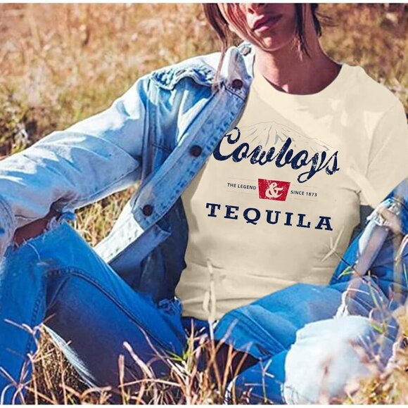 Western Cowboy Shirts Vintage Graphic Tees for Women Cowgirl Country Music Conce - Picture 6 of 6